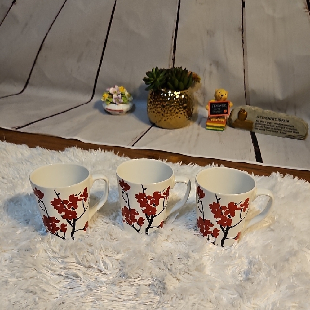 Set of 3 Coffee Mugs White with Red Floral Design Tea Cup Drinkware